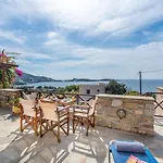 Reggina's Appartement Finikas (Syros)