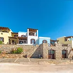 Reggina's Finikas (Syros)